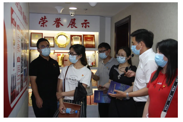 黨建促合力 凝心謀發(fā)展——天津新港海關綜合業(yè)務二處一科黨支部與永誠世佳黨支部開展共建活動