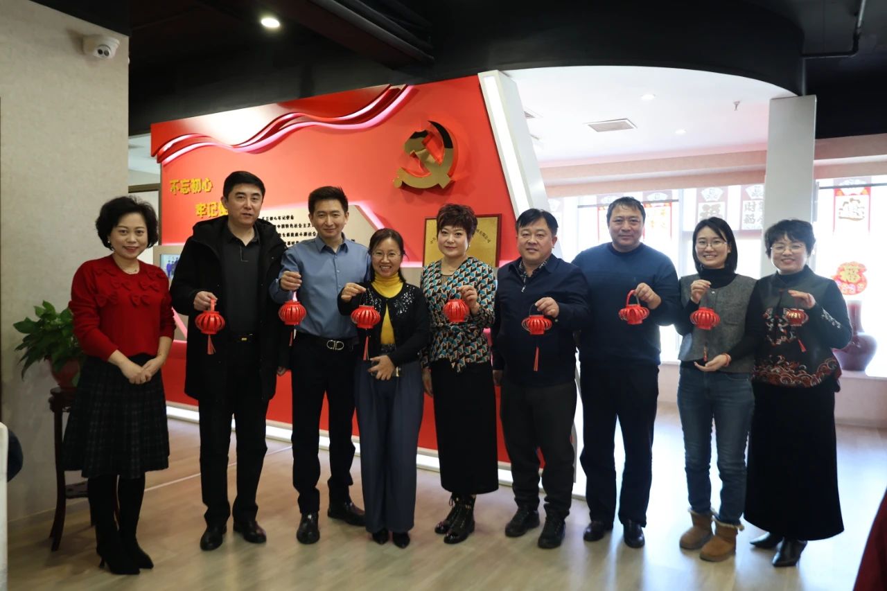 河東區(qū)委統(tǒng)戰(zhàn)部、區(qū)工商聯(lián)領導走訪春華街道商會會長單位永誠世佳